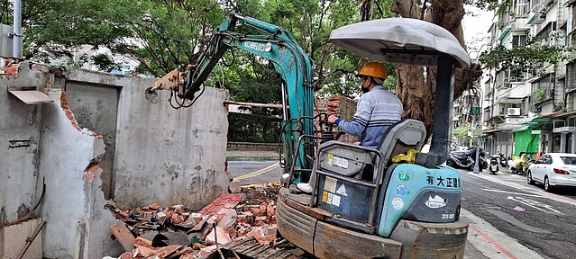 北市自2021年至今年6月止,建管處已收取的強拆費用達新臺幣216萬元